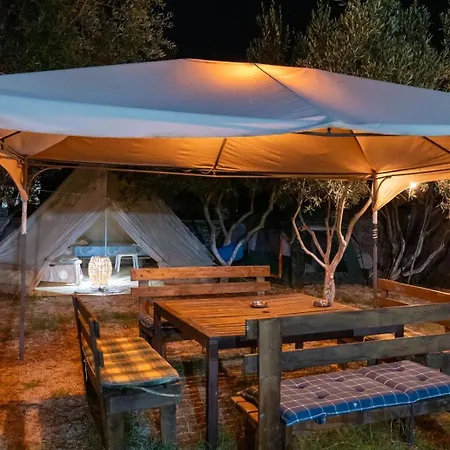 Garden Ksamil