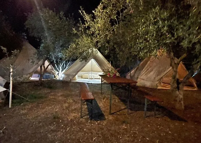 Garden Campo de lujo Ksamil