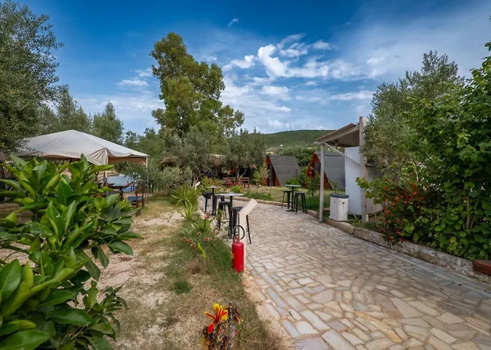 Garden Campo de lujo Ksamil