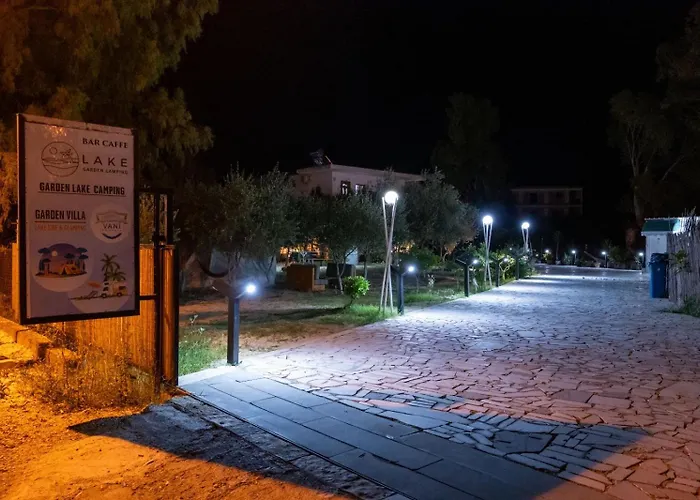 Campo de lujo Garden Ksamil