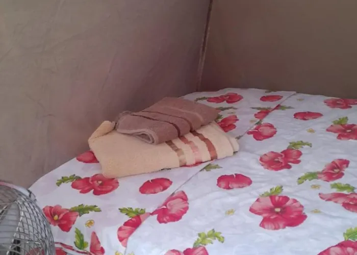 Garden Campo de lujo Ksamil