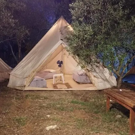 Garden Luxury tent Ksamil