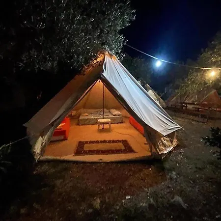 Luxury tent Garden