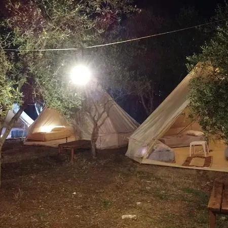 Luxury tent Garden Ksamil